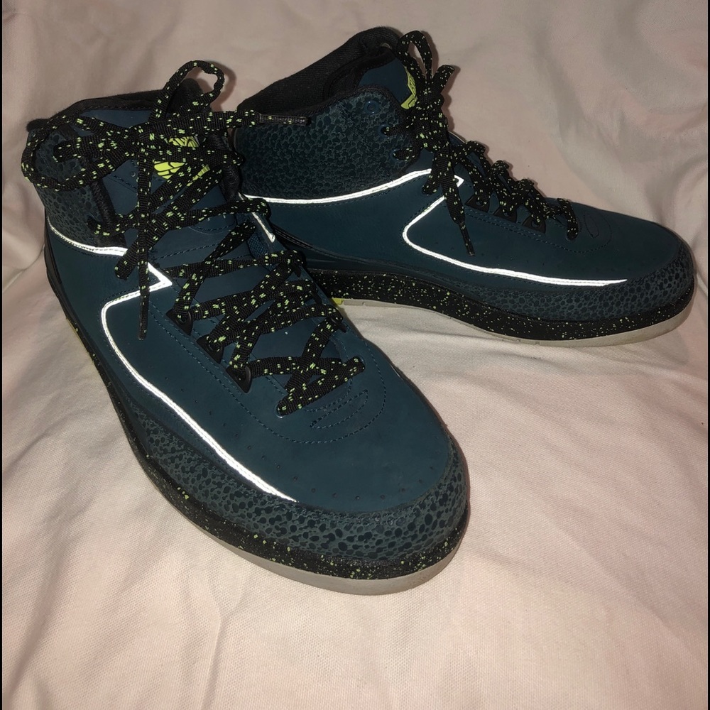 Nike Air Jordan 2 Retro
